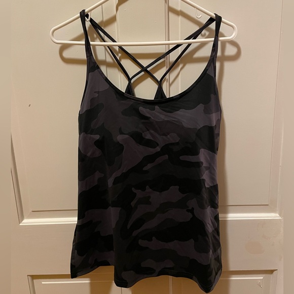 Grey Camo Old Navy Athletic Tank Top - Size L - Picture 1 of 5